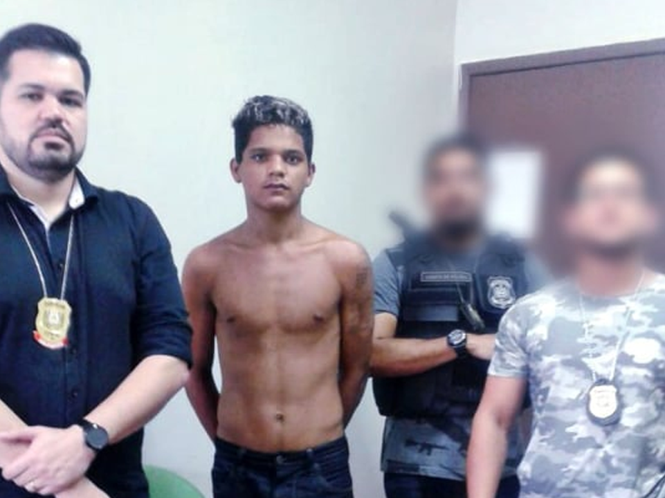 POLÍCIA CIVIL PRENDE FORAGIDO DO CESEIN QUE CONFESSOU TER MATADO UM HOMEM EM JUNHO DESSE ANO NA ÁREA PORTUÁRIA DE SANTANA